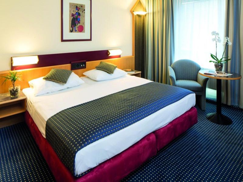 Western Amedia Hotel 4*